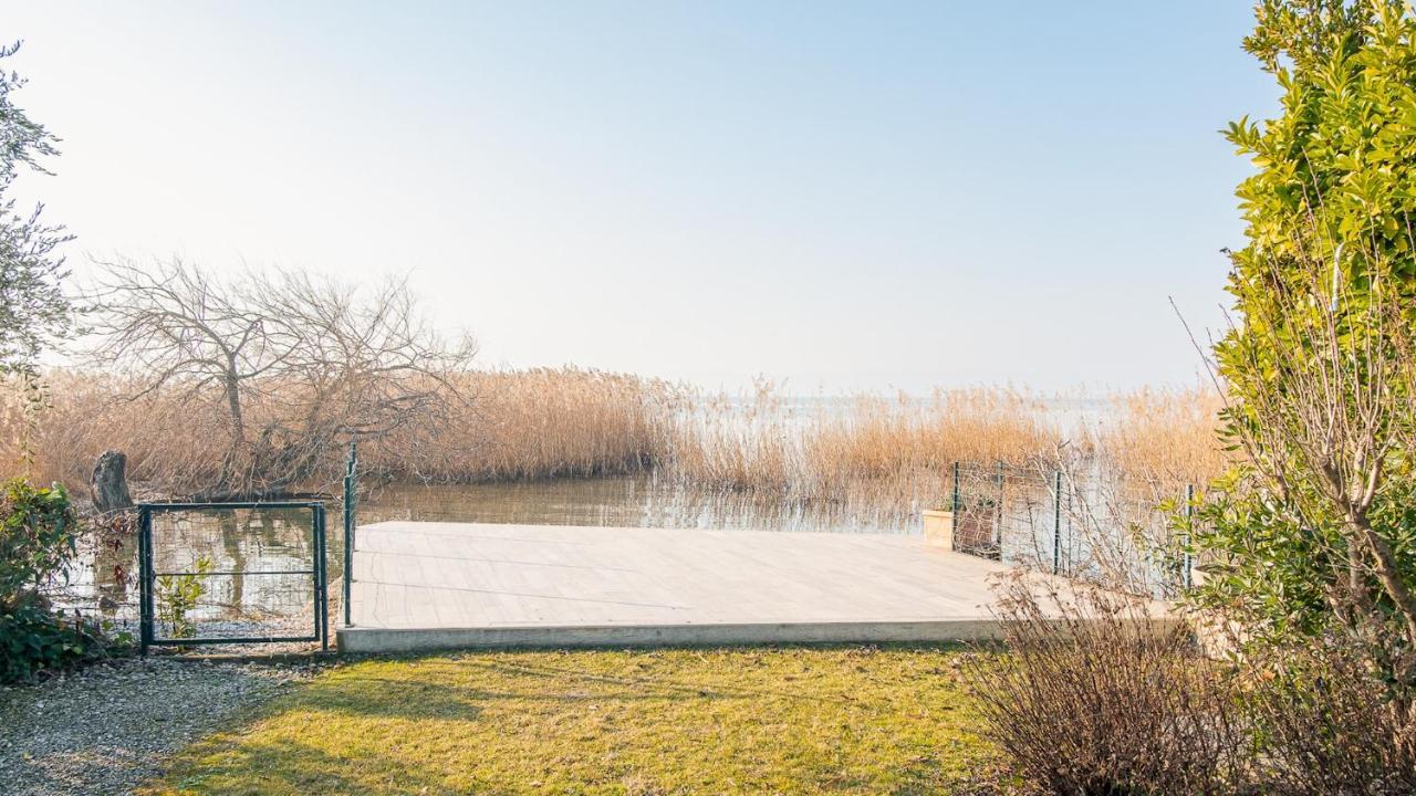 The Zodiac Apartment - Italian Homing Sirmione Esterno foto